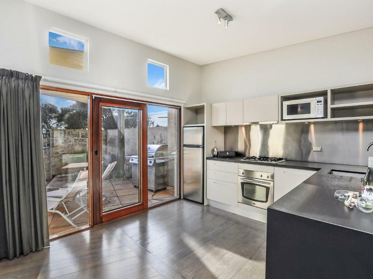 Hearns Beachside Villa 2 Port Fairy Dış mekan fotoğraf