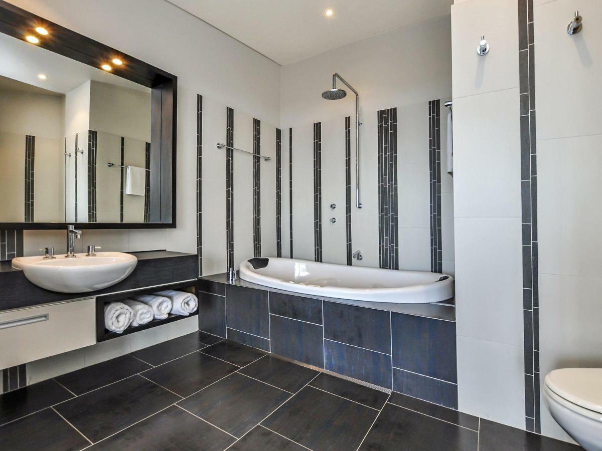 Hearns Beachside Villa 2 Port Fairy Dış mekan fotoğraf